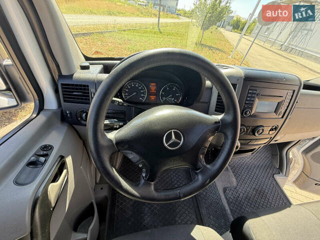 Білий Мерседес Sprinter, об'ємом двигуна 2.99 л та пробігом 324 тис. км за 17500 $, фото 20 на Automoto.ua