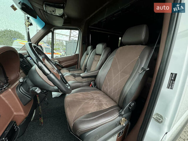 Белый Мерседес Sprinter, объемом двигателя 2.99 л и пробегом 500 тыс. км за 29999 $, фото 16 на Automoto.ua