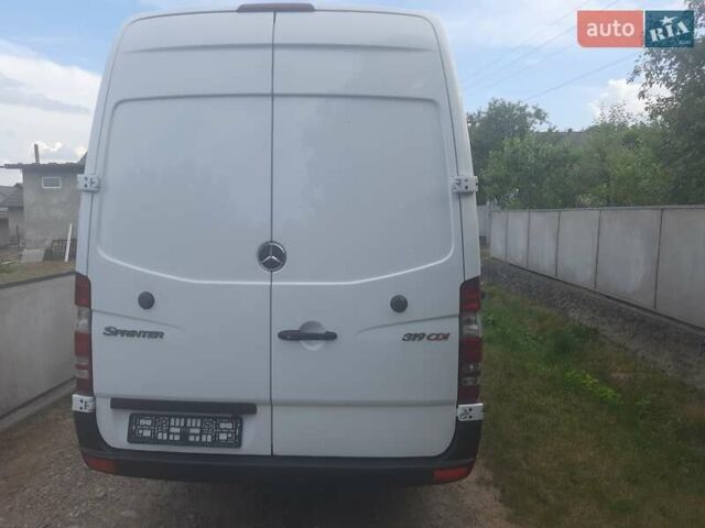 Білий Мерседес Sprinter, об'ємом двигуна 3 л та пробігом 500 тис. км за 17900 $, фото 5 на Automoto.ua