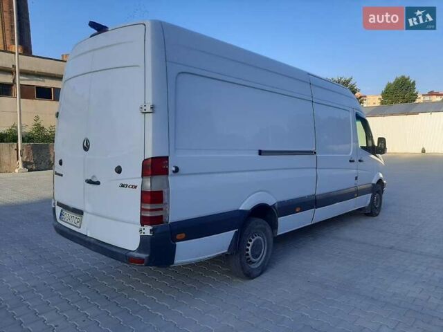 Білий Мерседес Sprinter, об'ємом двигуна 2.14 л та пробігом 700 тис. км за 12000 $, фото 3 на Automoto.ua