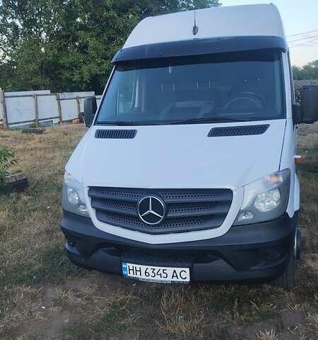 Белый Мерседес Sprinter, объемом двигателя 2.99 л и пробегом 628 тыс. км за 20000 $, фото 1 на Automoto.ua