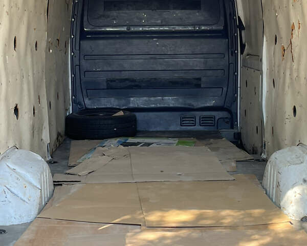 Белый Мерседес Sprinter, объемом двигателя 2.1 л и пробегом 468 тыс. км за 16500 $, фото 8 на Automoto.ua