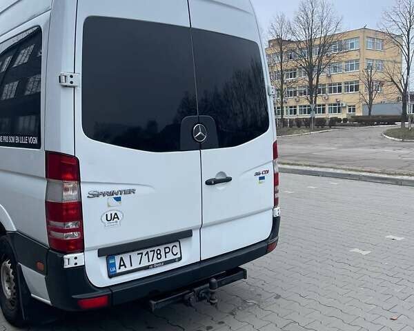 Белый Мерседес Sprinter, объемом двигателя 2.2 л и пробегом 560 тыс. км за 15700 $, фото 15 на Automoto.ua
