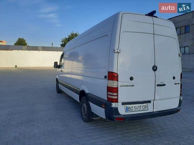 Білий Мерседес Sprinter, об'ємом двигуна 2.14 л та пробігом 700 тис. км за 12000 $, фото 2 на Automoto.ua
