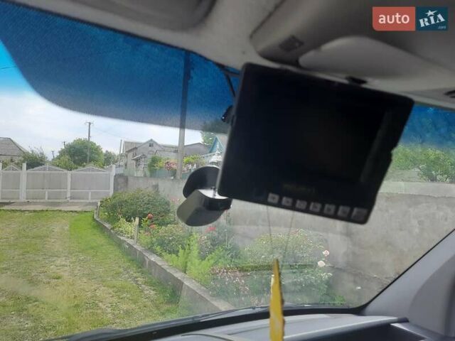 Белый Мерседес Sprinter, объемом двигателя 3 л и пробегом 380 тыс. км за 18500 $, фото 20 на Automoto.ua