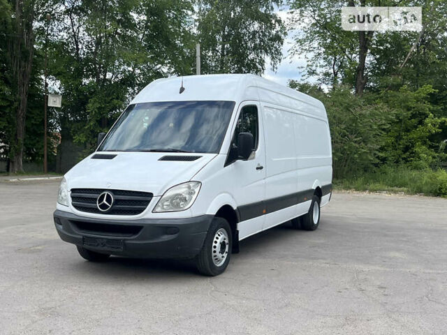 Белый Мерседес Sprinter, объемом двигателя 2.2 л и пробегом 320 тыс. км за 15800 $, фото 1 на Automoto.ua