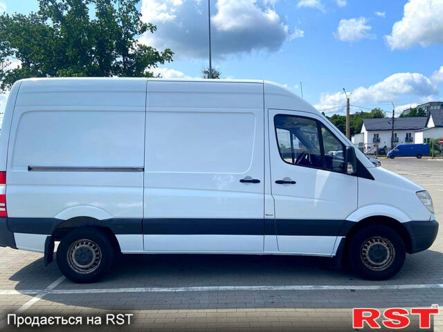 Белый Мерседес Sprinter, объемом двигателя 2.1 л и пробегом 312 тыс. км за 16500 $, фото 9 на Automoto.ua