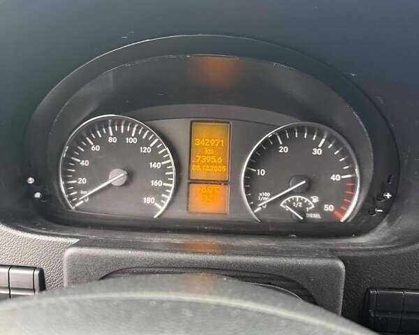 Білий Мерседес Sprinter, об'ємом двигуна 2.99 л та пробігом 348 тис. км за 18200 $, фото 9 на Automoto.ua