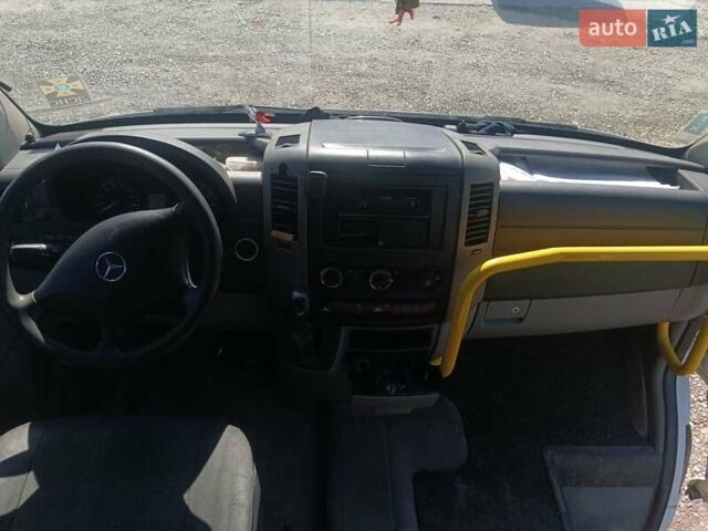 Білий Мерседес Sprinter, об'ємом двигуна 1.8 л та пробігом 340 тис. км за 12000 $, фото 11 на Automoto.ua