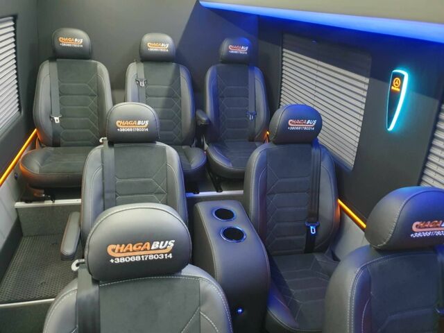 Белый Мерседес Sprinter, объемом двигателя 2.1 л и пробегом 330 тыс. км за 27500 $, фото 4 на Automoto.ua