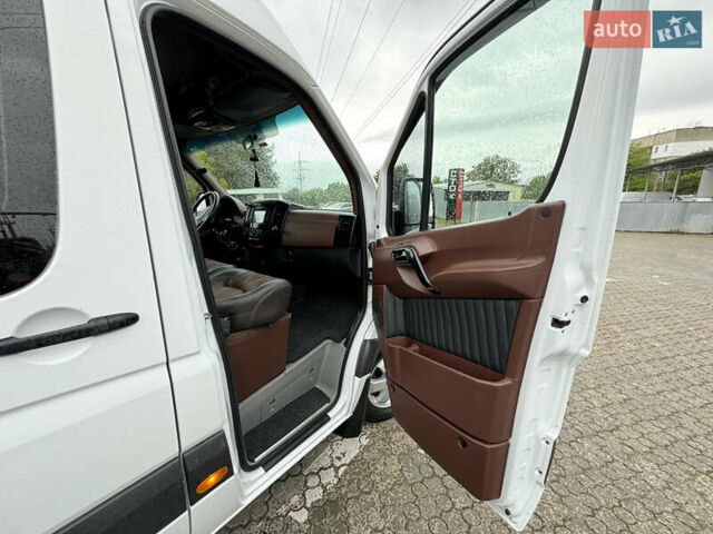 Белый Мерседес Sprinter, объемом двигателя 2.99 л и пробегом 500 тыс. км за 29999 $, фото 17 на Automoto.ua