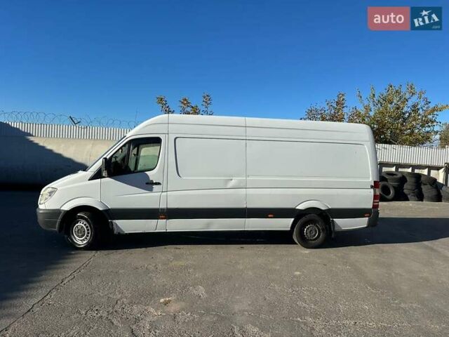 Белый Мерседес Sprinter, объемом двигателя 2.14 л и пробегом 787 тыс. км за 10000 $, фото 5 на Automoto.ua