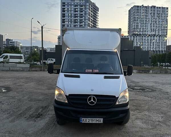 Белый Мерседес Sprinter, объемом двигателя 2.15 л и пробегом 530 тыс. км за 16500 $, фото 4 на Automoto.ua