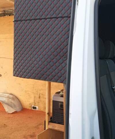 Белый Мерседес Sprinter, объемом двигателя 2.1 л и пробегом 347 тыс. км за 15000 $, фото 6 на Automoto.ua