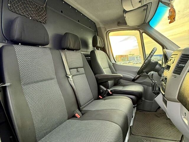 Білий Мерседес Sprinter, об'ємом двигуна 2.1 л та пробігом 400 тис. км за 12900 $, фото 9 на Automoto.ua