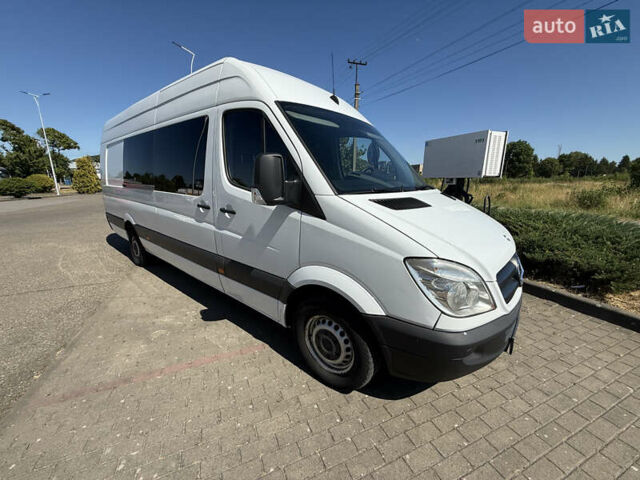 Білий Мерседес Sprinter, об'ємом двигуна 2.99 л та пробігом 324 тис. км за 17500 $, фото 2 на Automoto.ua