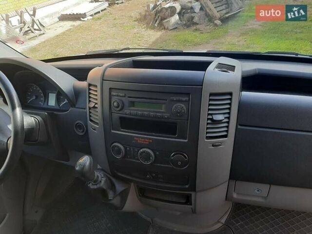 Белый Мерседес Sprinter, объемом двигателя 2.1 л и пробегом 180 тыс. км за 15500 $, фото 6 на Automoto.ua