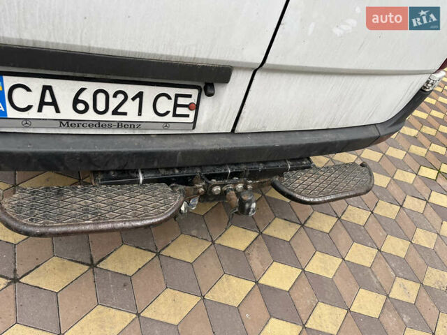 Белый Мерседес Sprinter, объемом двигателя 2.1 л и пробегом 303 тыс. км за 14999 $, фото 12 на Automoto.ua