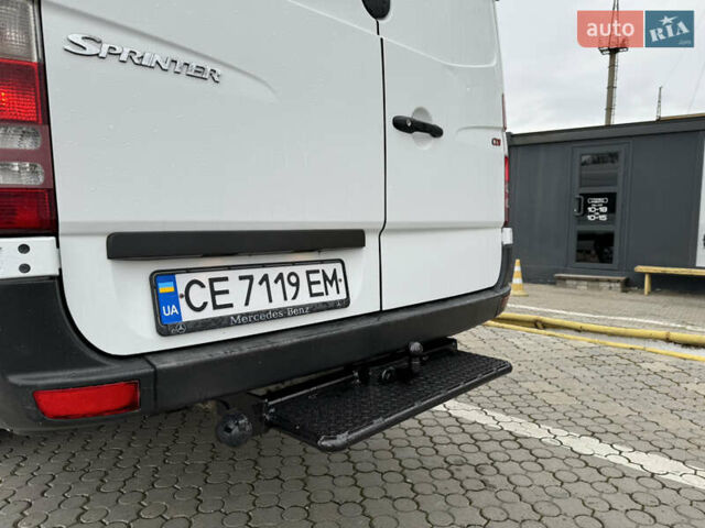 Белый Мерседес Sprinter, объемом двигателя 2.99 л и пробегом 500 тыс. км за 29999 $, фото 7 на Automoto.ua