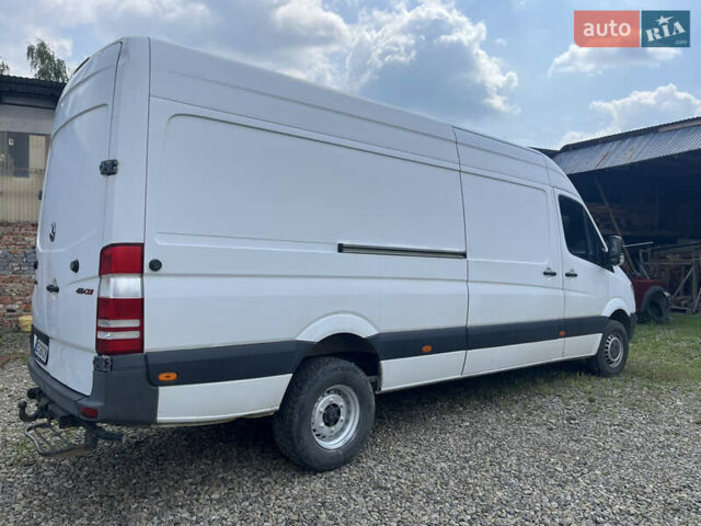 Белый Мерседес Sprinter, объемом двигателя 2.14 л и пробегом 450 тыс. км за 16368 $, фото 2 на Automoto.ua