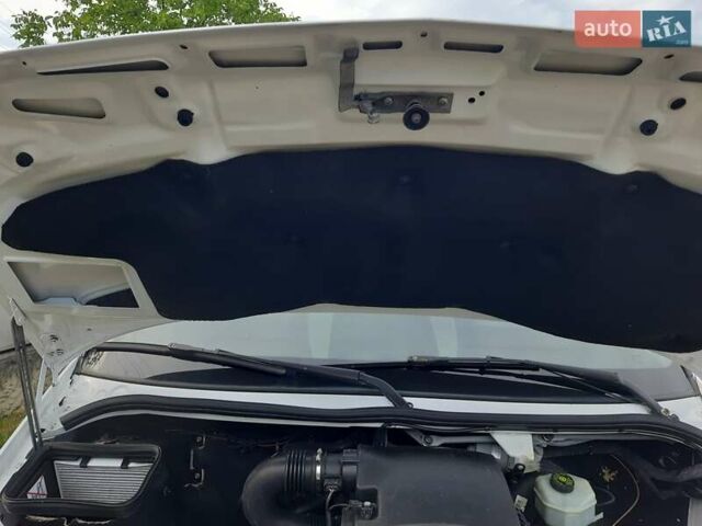 Мерседес Sprinter 2012 в Черновцах на Automoto.ua Белый Мерседес Sprinter, объемом двигателя 3 л и пробегом 500 тыс. км за 17900 $, фото 15 на Automoto.ua