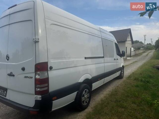 Білий Мерседес Sprinter, об'ємом двигуна 3 л та пробігом 500 тис. км за 17900 $, фото 4 на Automoto.ua