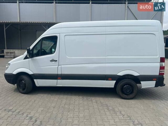 Белый Мерседес Sprinter, объемом двигателя 2.14 л и пробегом 500 тыс. км за 12000 $, фото 1 на Automoto.ua