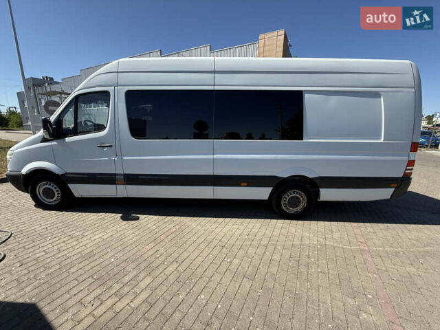 Білий Мерседес Sprinter, об'ємом двигуна 2.99 л та пробігом 324 тис. км за 17500 $, фото 5 на Automoto.ua