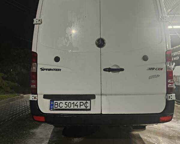 Белый Мерседес Sprinter, объемом двигателя 3 л и пробегом 700 тыс. км за 15500 $, фото 8 на Automoto.ua