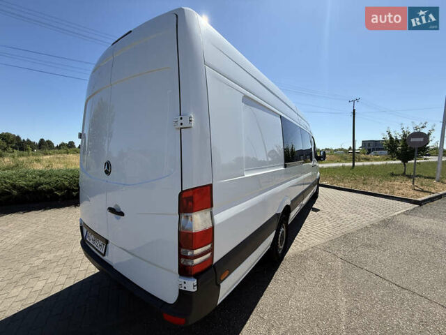 Білий Мерседес Sprinter, об'ємом двигуна 2.99 л та пробігом 324 тис. км за 17500 $, фото 7 на Automoto.ua
