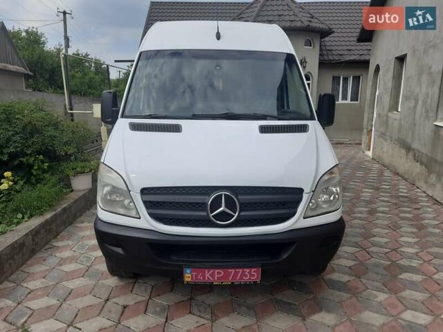 Белый Мерседес Sprinter, объемом двигателя 3 л и пробегом 380 тыс. км за 18500 $, фото 2 на Automoto.ua