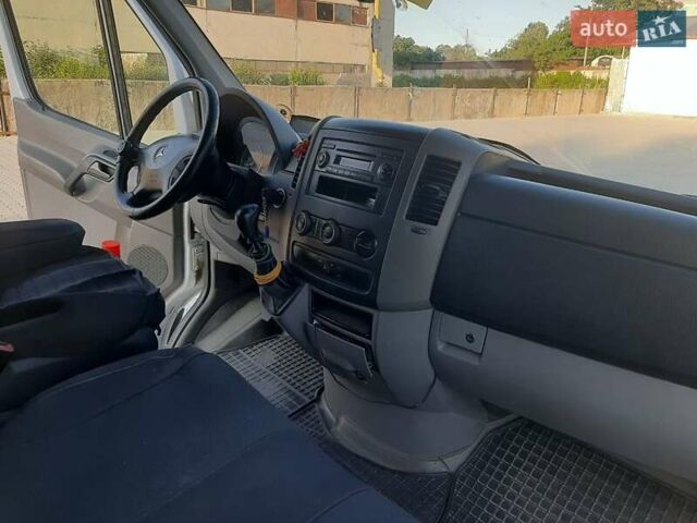 Білий Мерседес Sprinter, об'ємом двигуна 2.14 л та пробігом 700 тис. км за 12000 $, фото 6 на Automoto.ua