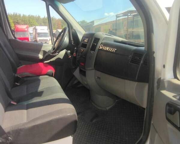 Білий Мерседес Sprinter, об'ємом двигуна 2.14 л та пробігом 396 тис. км за 11999 $, фото 12 на Automoto.ua