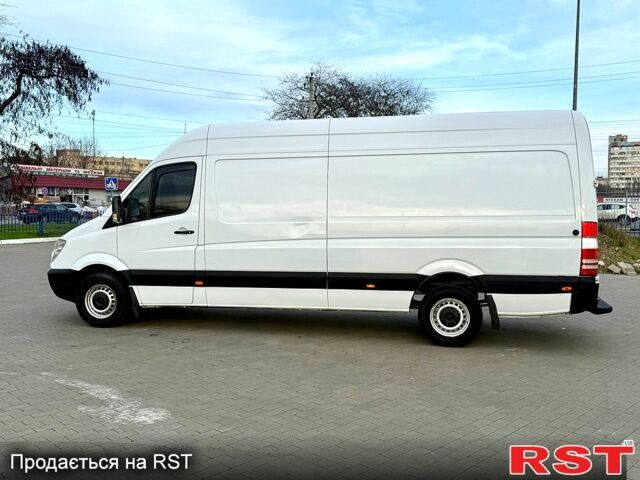 Білий Мерседес Sprinter, об'ємом двигуна 2.1 л та пробігом 400 тис. км за 12900 $, фото 2 на Automoto.ua