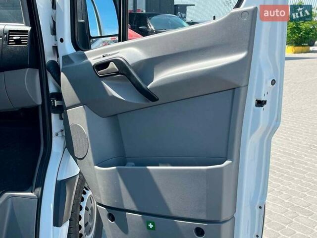 Белый Мерседес Sprinter, объемом двигателя 2.2 л и пробегом 275 тыс. км за 14990 $, фото 22 на Automoto.ua