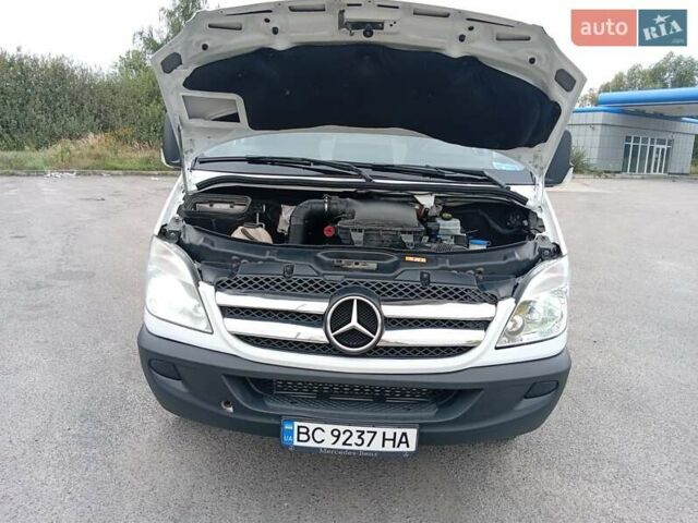 Мерседес Sprinter 2013 в Львове на Automoto.ua Белый Мерседес Sprinter, объемом двигателя 2.1 л и пробегом 304 тыс. км за 16500 $, фото 14 на Automoto.ua