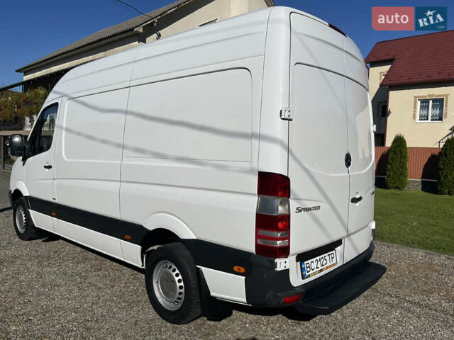 Белый Мерседес Sprinter, объемом двигателя 2.14 л и пробегом 345 тыс. км за 14300 $, фото 5 на Automoto.ua