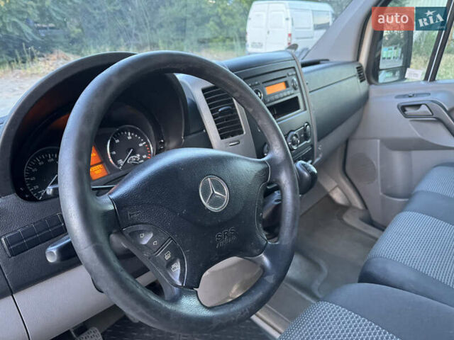 Белый Мерседес Sprinter, объемом двигателя 2.14 л и пробегом 550 тыс. км за 13700 $, фото 10 на Automoto.ua