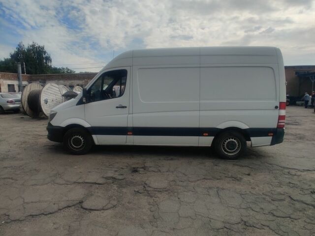 Білий Мерседес Sprinter, об'ємом двигуна 2.2 л та пробігом 265 тис. км за 401 $, фото 1 на Automoto.ua