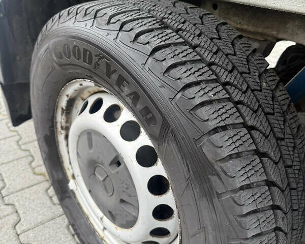 Белый Мерседес Sprinter, объемом двигателя 2.14 л и пробегом 557 тыс. км за 12500 $, фото 7 на Automoto.ua