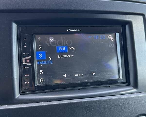 Белый Мерседес Sprinter, объемом двигателя 2.99 л и пробегом 489 тыс. км за 14000 $, фото 17 на Automoto.ua
