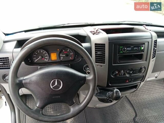 Мерседес Sprinter 2013 в Львове на Automoto.ua Белый Мерседес Sprinter, объемом двигателя 2.1 л и пробегом 304 тыс. км за 16500 $, фото 19 на Automoto.ua