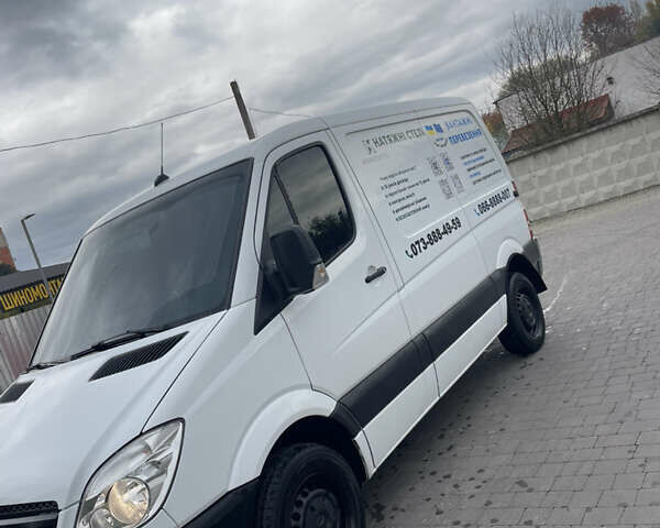 Мерседес Sprinter 2013 у Ужгороді на Automoto.ua Білий Мерседес Sprinter, об'ємом двигуна 2.14 л та пробігом 390 тис. км за 11000 $, фото 1 на Automoto.ua