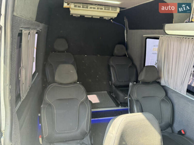 Білий Мерседес Sprinter, об'ємом двигуна 2.14 л та пробігом 600 тис. км за 18500 $, фото 5 на Automoto.ua