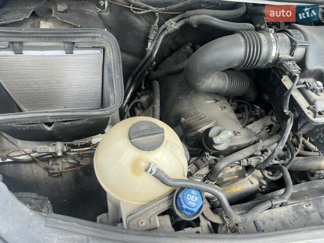 Белый Мерседес Sprinter, объемом двигателя 2.99 л и пробегом 390 тыс. км за 18800 $, фото 16 на Automoto.ua