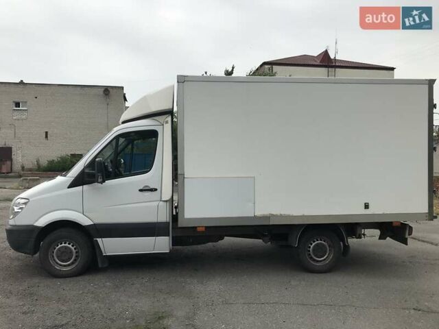 Белый Мерседес Sprinter, объемом двигателя 2.14 л и пробегом 402 тыс. км за 13000 $, фото 3 на Automoto.ua