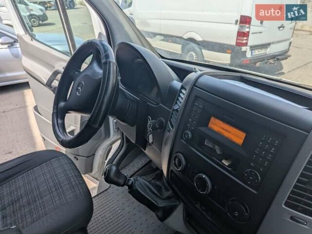 Білий Мерседес Sprinter, об'ємом двигуна 2.15 л та пробігом 760 тис. км за 12700 $, фото 21 на Automoto.ua