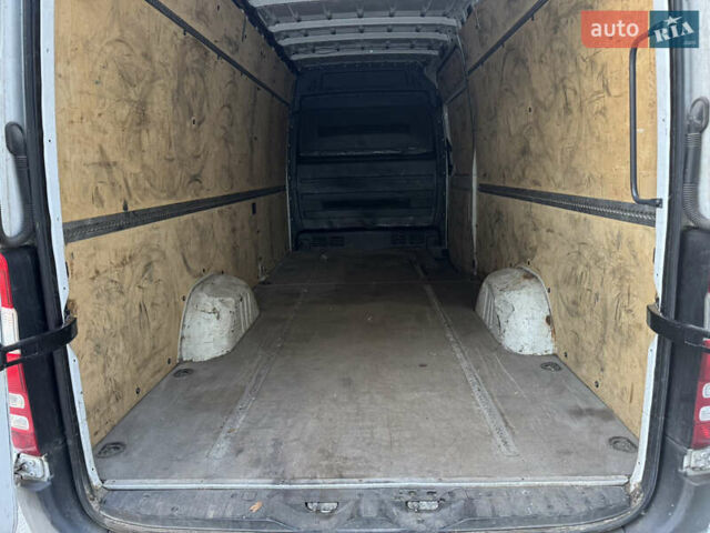 Белый Мерседес Sprinter, объемом двигателя 2.14 л и пробегом 550 тыс. км за 13700 $, фото 9 на Automoto.ua