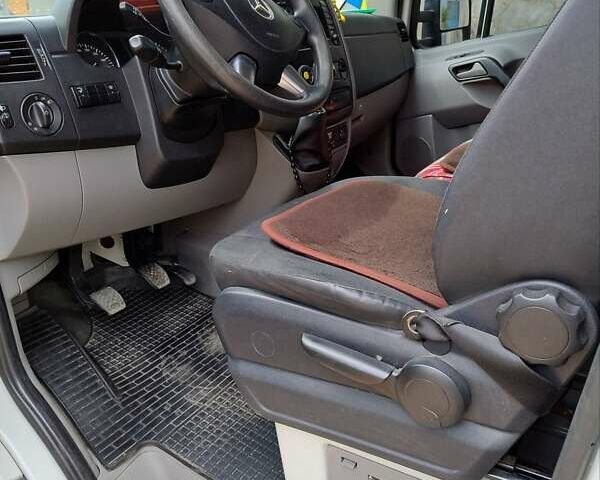 Белый Мерседес Sprinter, объемом двигателя 2.14 л и пробегом 370 тыс. км за 17500 $, фото 9 на Automoto.ua
