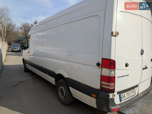 Белый Мерседес Sprinter, объемом двигателя 2.15 л и пробегом 760 тыс. км за 12700 $, фото 5 на Automoto.ua